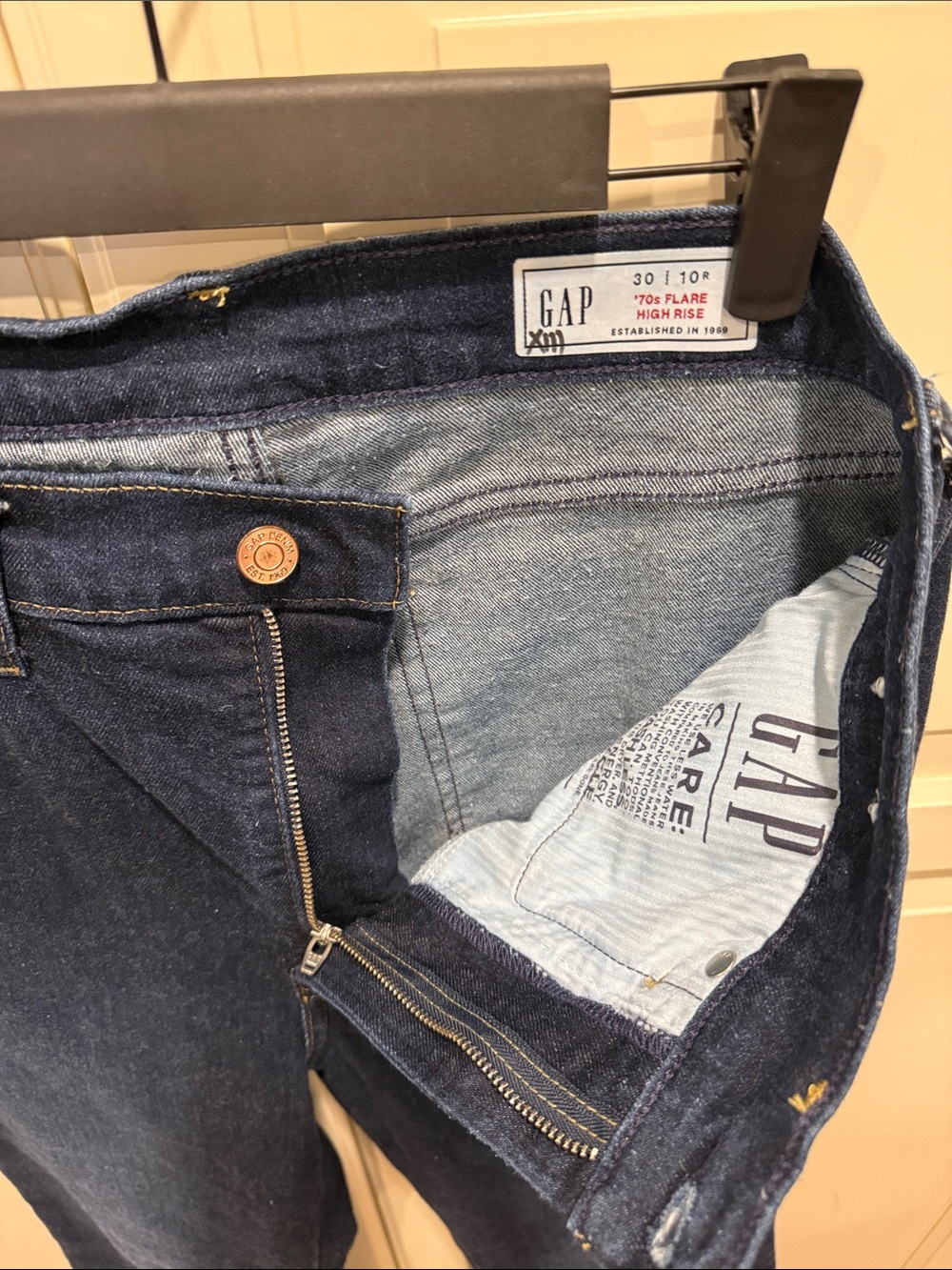 Gap 70’s Flare HighRise Dark Wash Jeans - Picture 5 of 6